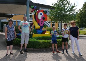 Familie Braunagel, "Bücherspende Micky Maus"